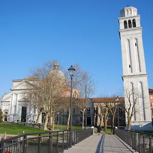 ca-micaela.hotelinveneto.com/